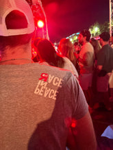 Cargar imagen en el visor de la galería, T-Shirt Reagan © Race In Peace ©