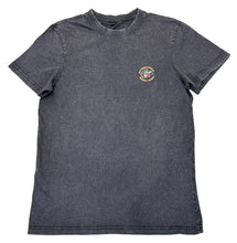 Charger l'image dans la galerie, Tee Reagan x shark dyed black © Salty Waves