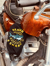 Charger l'image dans la galerie, Reagan tees © Reagan x Shark Unchained
