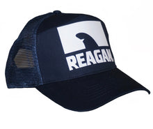 Laden Sie das Bild in den Galerie-Viewer, Reagan © trucker cap - Waves II