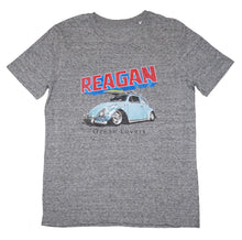 Laden Sie das Bild in den Galerie-Viewer, Tee shirt Reagan © Cox