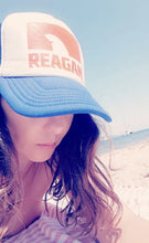 Charger l'image dans la galerie, Reagan © trucker cap - Lucky shark orange
